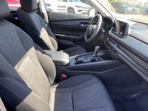 Used 2023 Honda Accord EX image 13