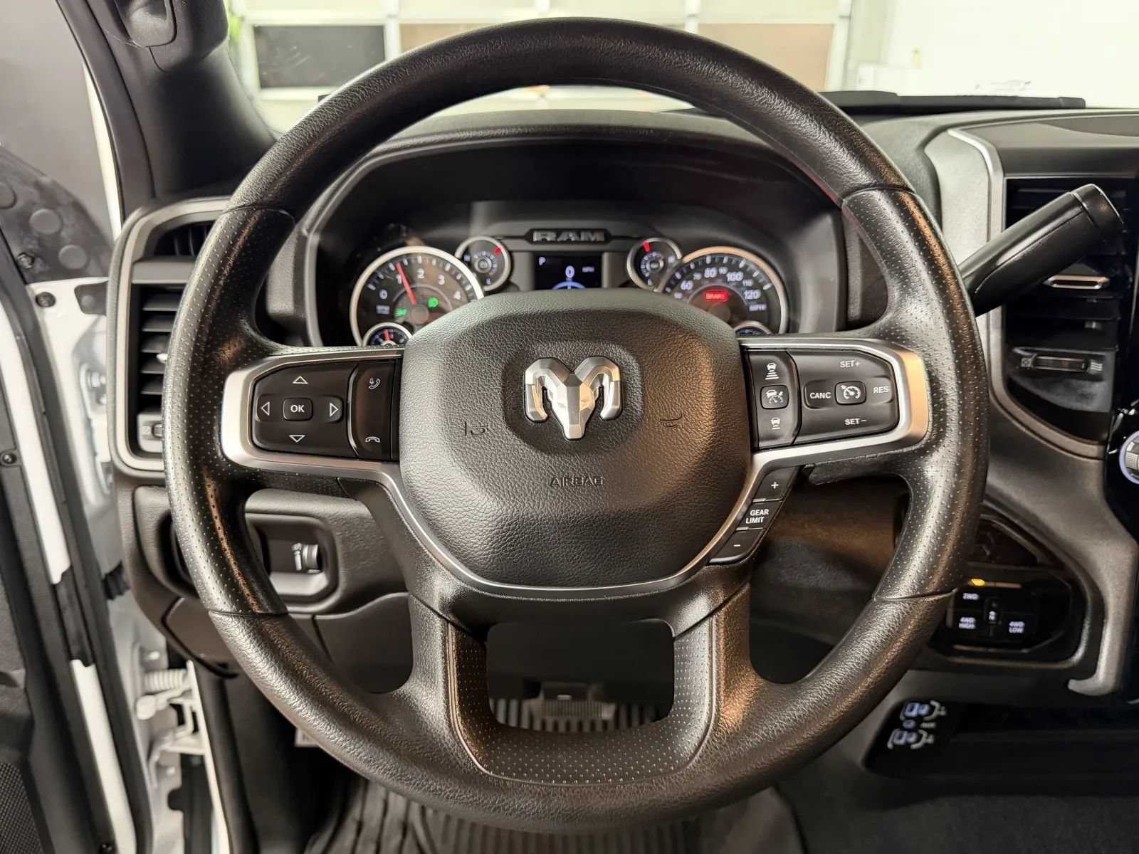 Used 2025 RAM 2500 Tradesman AWD/4WD image 19