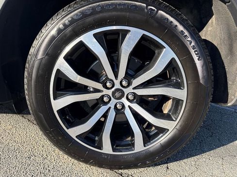 Used 2020 Ford Explorer ST AWD/4WD image 17