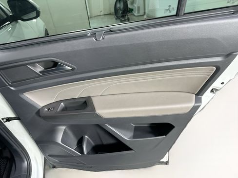Used 2023 Volkswagen Atlas SE w/ Black Wheel Package FWD image 31