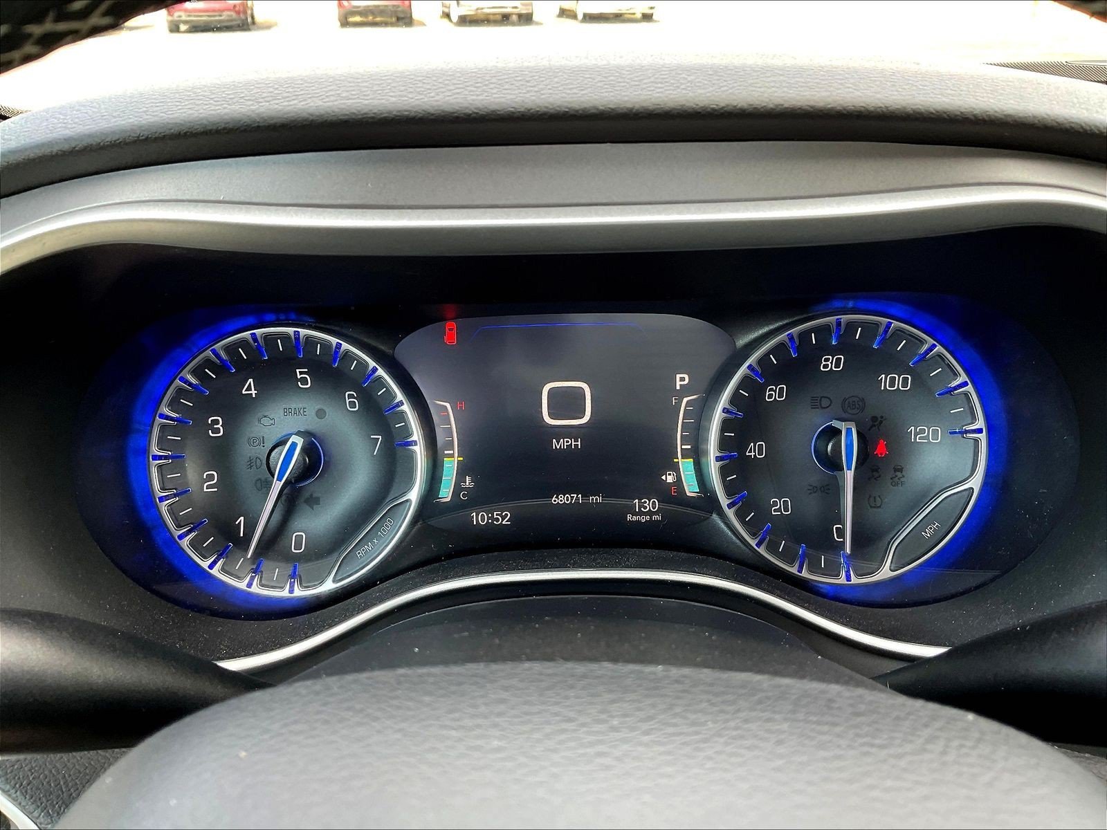 Used 2025 Chrysler Pacifica Select FWD image 14