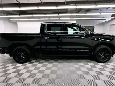 Used 2026 Chevrolet Silverado 1500 High Country w/ Midnight Edition AWD/4WD image 15