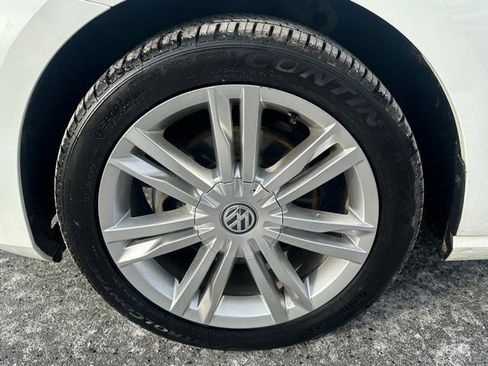 Used 2015 Volkswagen Golf TDI SE image 15
