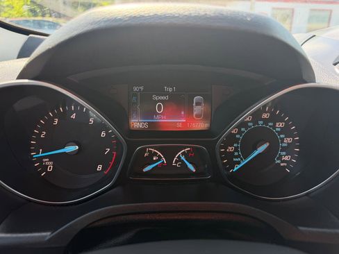 Used 2015 Ford Escape Titanium FWD image 15