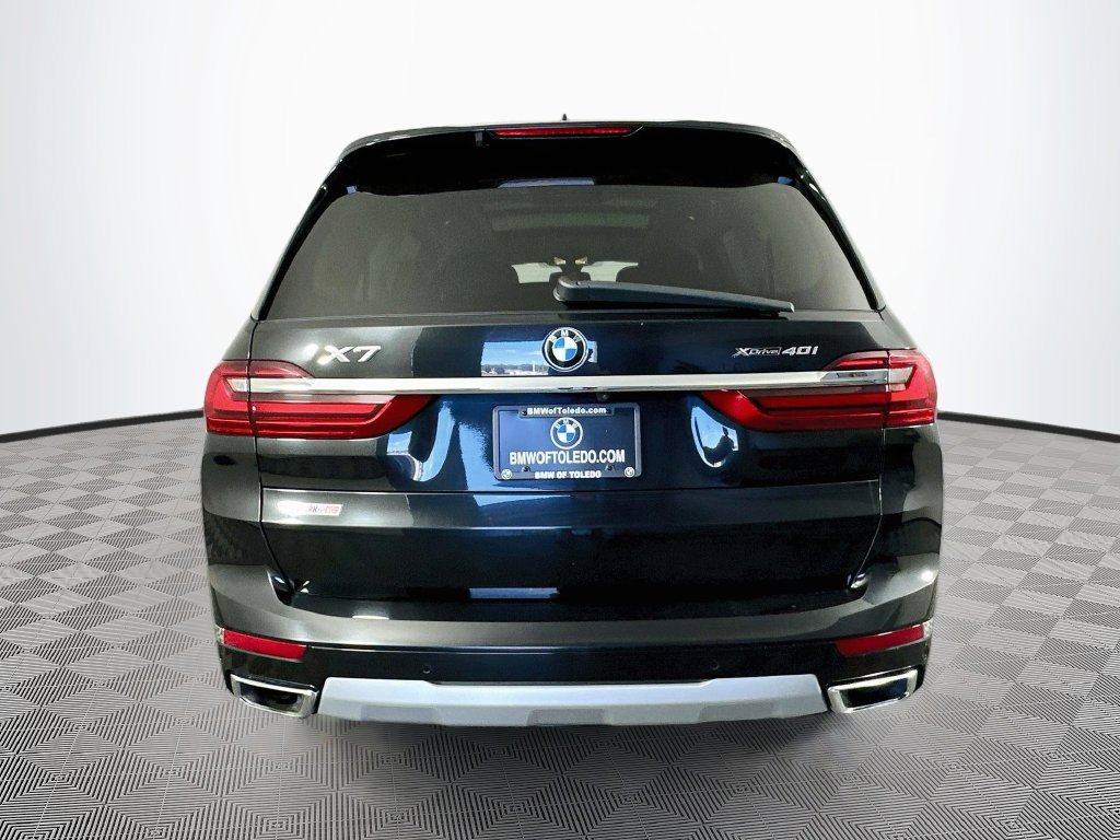 Used 2022 BMW X7 xDrive40i w/ Premium Package AWD/4WD image 8
