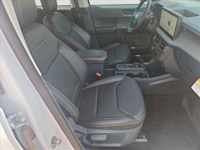 Used 2025 Ford Maverick Lobo AWD/4WD image 19