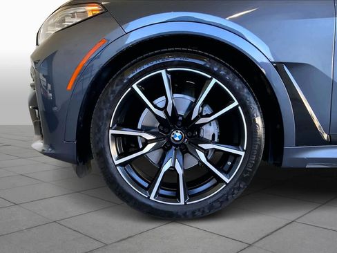Used 2022 BMW X7 xDrive40i w/ M Sport Package image 11