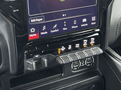 Certified 2022 RAM 1500 Limited image 38