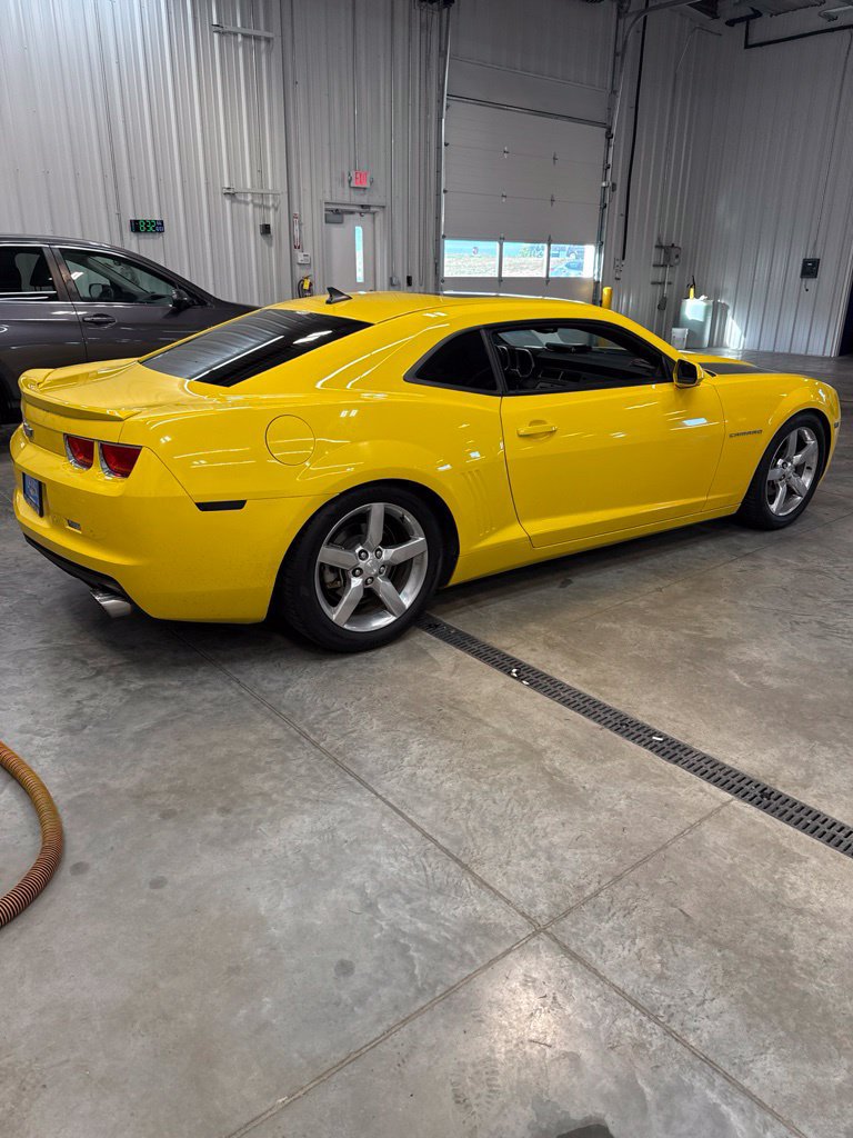 Used 2011 Chevrolet Camaro LT RWD image 3