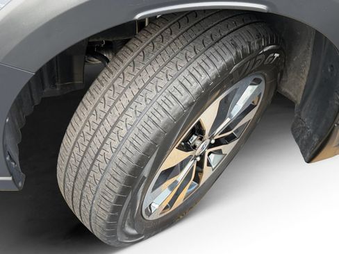 Used 2024 Subaru Outback Limited AWD/4WD image 9