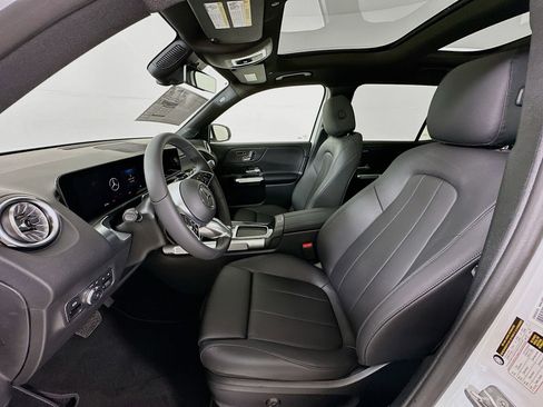 New 2026 Mercedes-Benz GLB 250 image 22