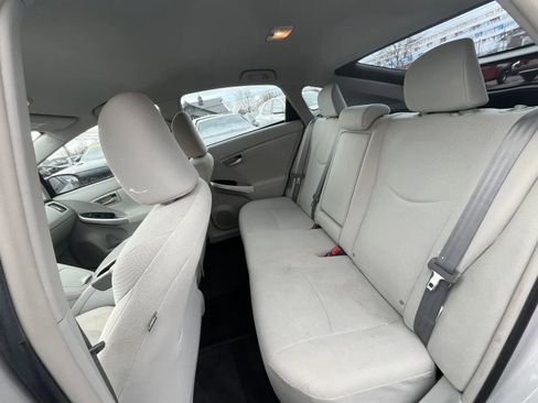 Used 2014 Toyota Prius Two image 12