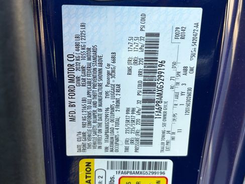 Used 2016 Ford Mustang Coupe RWD image 8