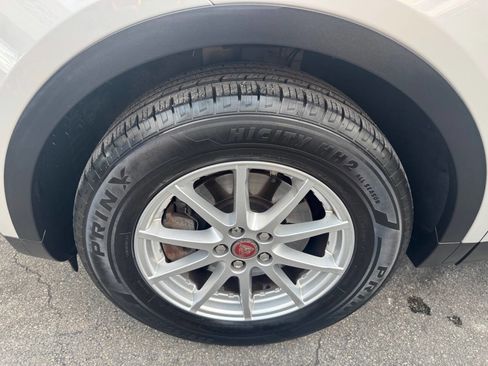 Used 2019 Jaguar E-PACE P250 AWD 4dr SUV image 25