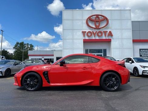 New 2025 Toyota GR86 Premium image 12