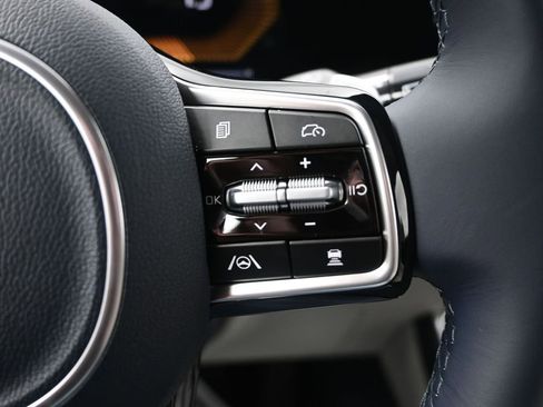 New 2026 Kia Carnival EX FWD image 27