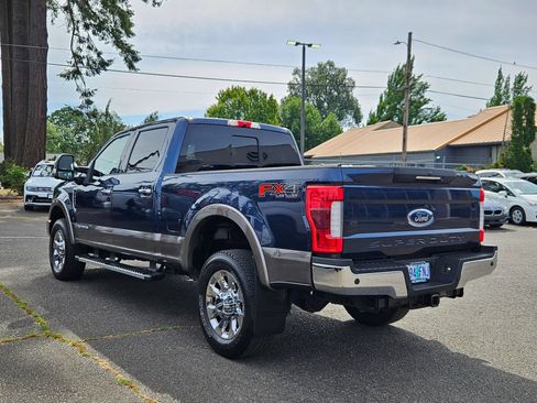 Used 2019 Ford F350 Lariat w/ Lariat Ultimate Package AWD/4WD image 3
