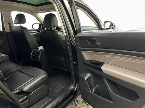 Used 2021 Volkswagen Atlas SE w/ Panoramic Sunroof Package FWD image 43