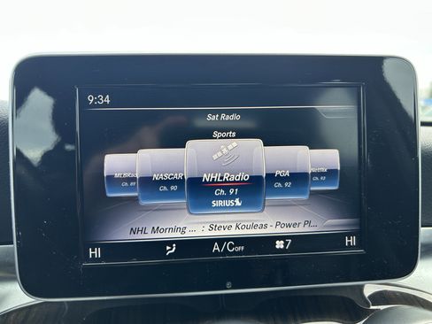 Used 2018 Mercedes-Benz C 300 4MATIC Sedan image 13