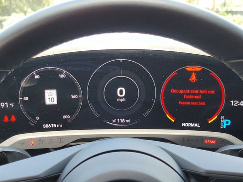 Certified 2023 Porsche Taycan w/ Premium Package RWD image 15