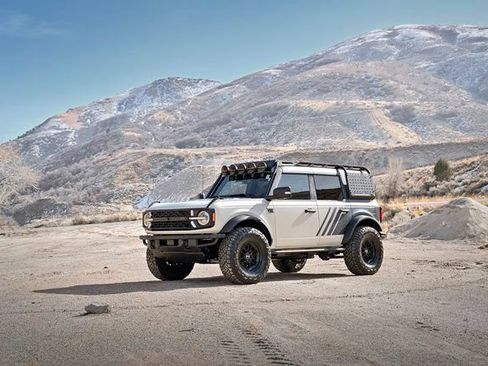 New 2025 Ford Bronco Badlands AWD/4WD image 9