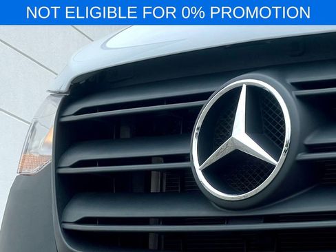 Used 2025 Mercedes-Benz Sprinter 2500 image 18