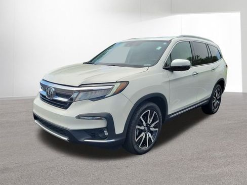 Used 2019 Honda Pilot Touring image 11