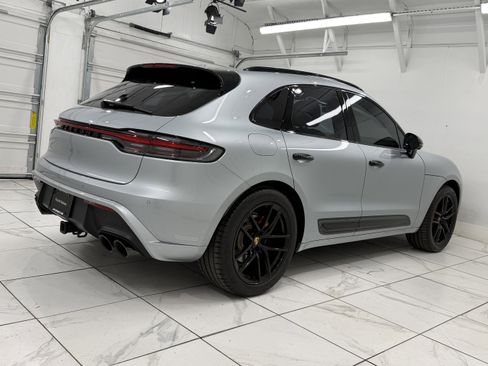 Certified 2024 Porsche Macan Turbo AWD/4WD image 11