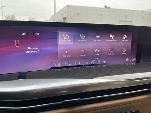 Used 2025 Cadillac Escalade IQ Sport 2 w/ LPO, ONYX Package image 21