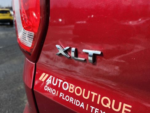 Used 2019 Ford Explorer XLT w/ Equipment Group 202A image 23