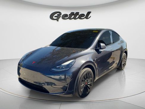 Used 2024 Tesla Model Y Long Range image 1