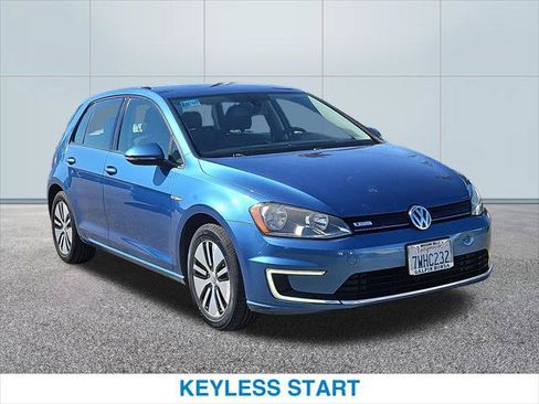 Used 2016 Volkswagen e-Golf SE w/ DC Fast Charging Package FWD image 4