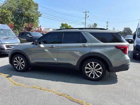 Used 2020 Ford Explorer ST w/ Premium Technology Package image 4