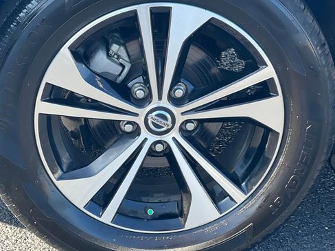 Used 2022 Nissan Sentra SV image 57