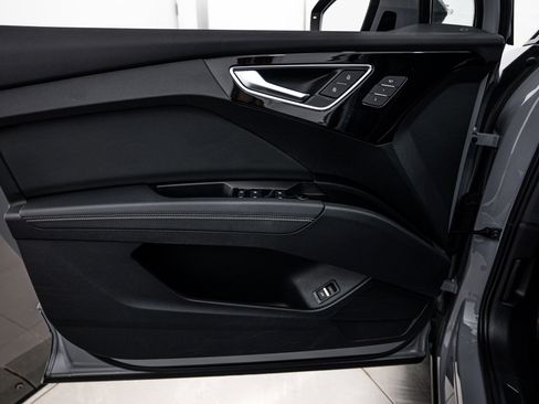 Certified 2023 Audi Q4 e-tron Prestige image 13