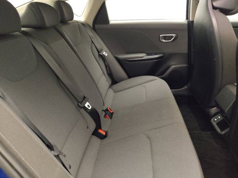 Used 2025 Kia K4 FWD image 19