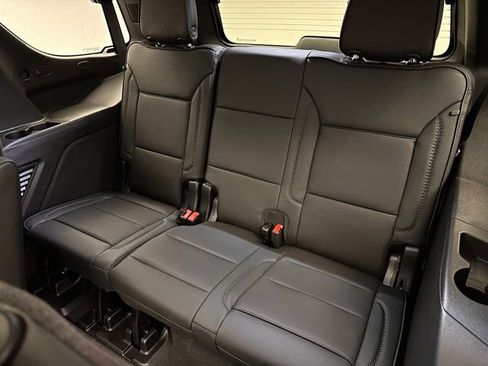 New 2026 GMC Yukon Denali w/ Denali Reserve Package AWD/4WD image 13