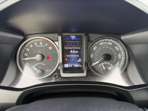 Used 2021 Toyota Tacoma TRD Off-Road image 19