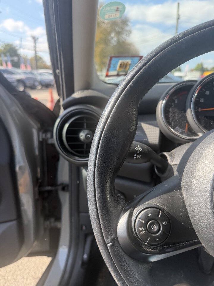 Used 2017 MINI Cooper 4-Door Hardtop FWD image 9
