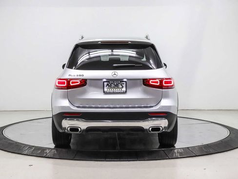 Certified 2022 Mercedes-Benz GLB 250 image 3