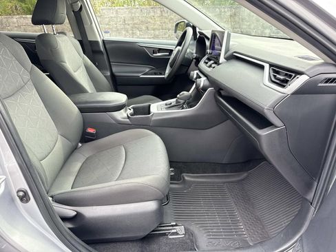 Used 2024 Toyota RAV4 XLE image 25