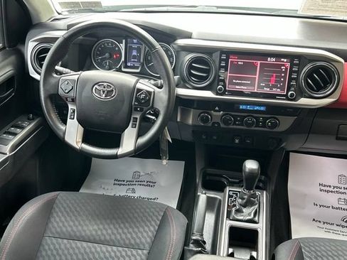 Used 2022 Toyota Tacoma SR5 w/ Technology Package AWD/4WD image 44