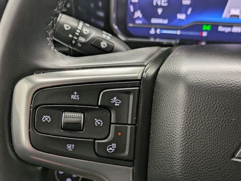 Used 2024 Chevrolet Silverado 1500 LT AWD/4WD image 8