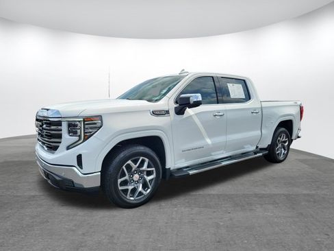 Used 2024 GMC Sierra 1500 SLT w/ SLT Premium Plus Package AWD/4WD image 3