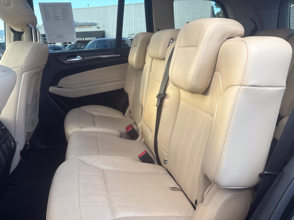 Used 2019 Mercedes-Benz GLS 450 4MATIC image 26