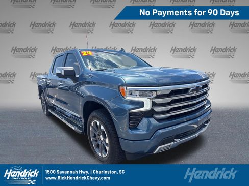 Used 2024 Chevrolet Silverado 1500 High Country w/ Z71 Off-Road Package AWD/4WD image 1