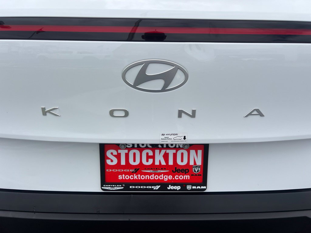 Used 2025 Hyundai Kona SEL AWD/4WD image 49