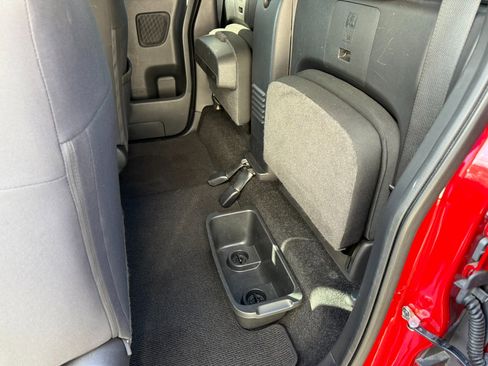 Used 2022 Nissan Frontier S w/ Technology Package image 24