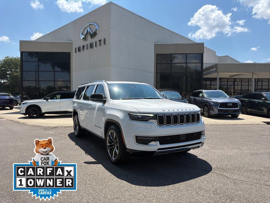 Used 2023 Jeep Wagoneer L Series III w/ Premium Group I RWD image 1