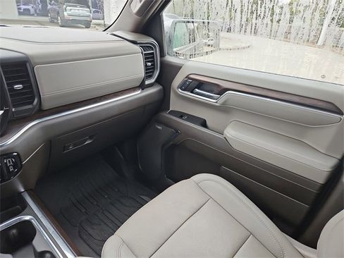 Used 2023 GMC Sierra 1500 SLT w/ SLT Premium Package image 10